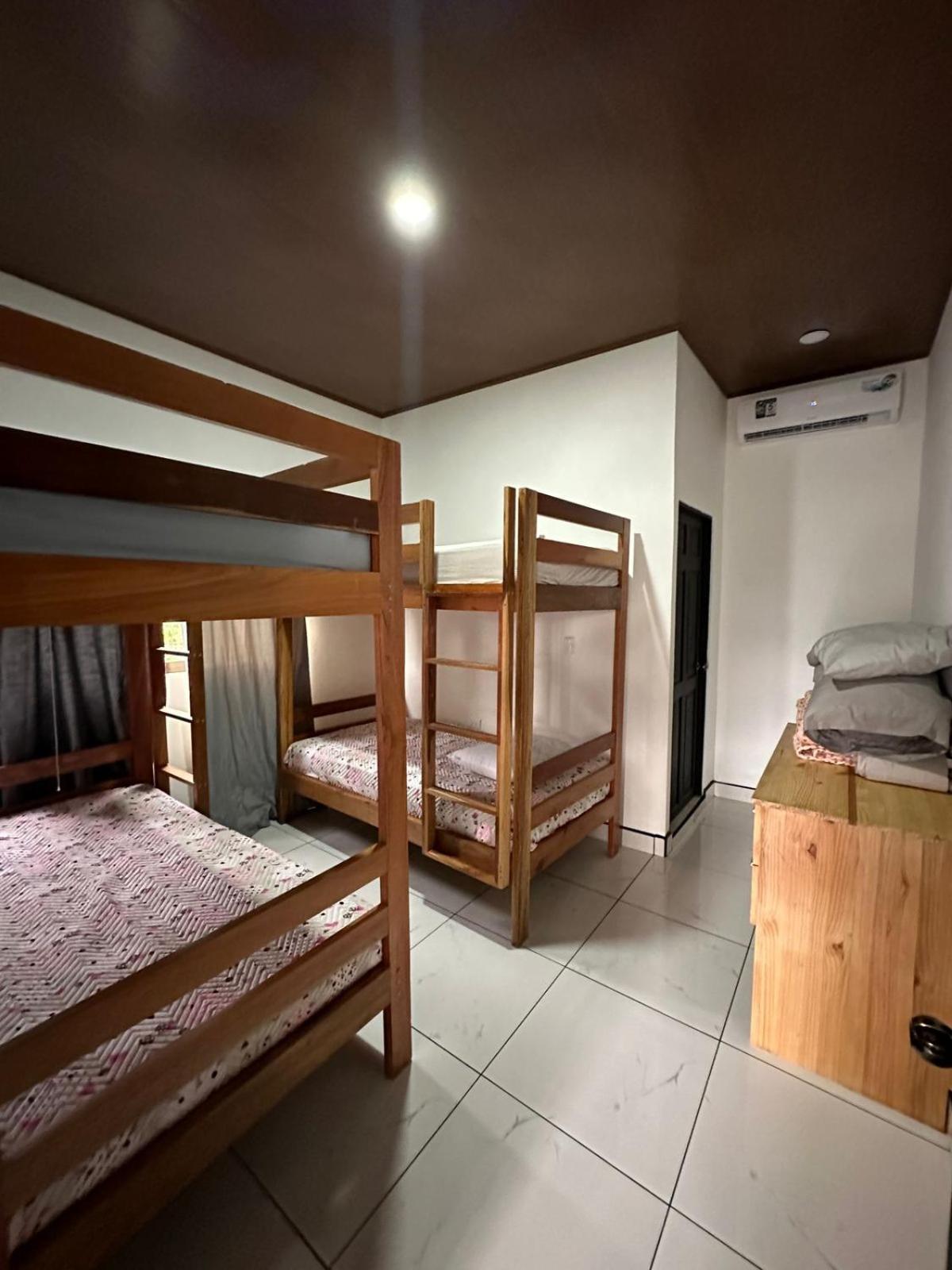 Apartamento Rodriguez Quepos Eksteriør bilde
